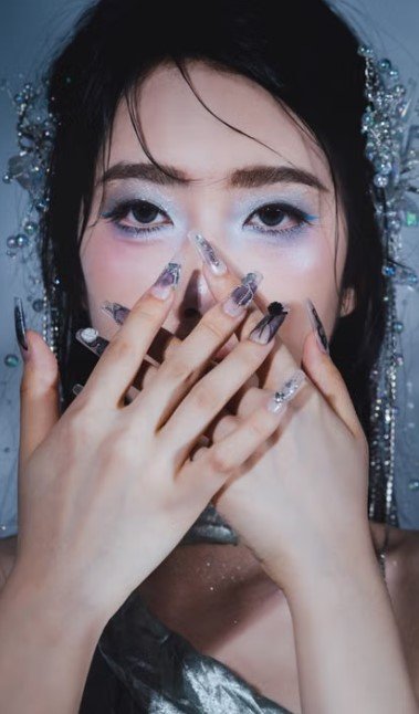 Uñas 4