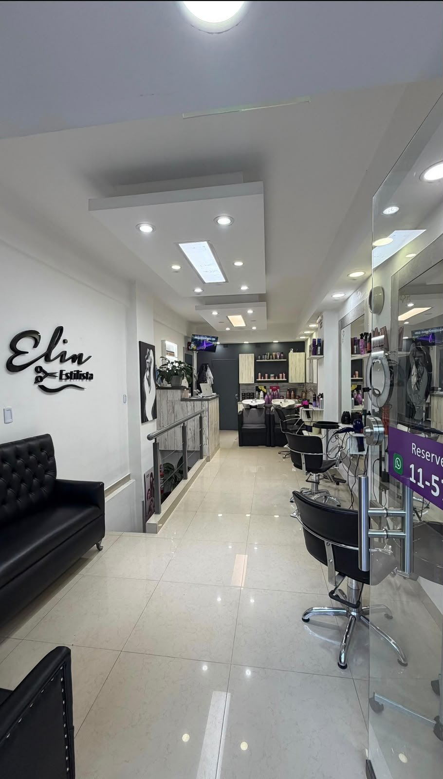 Interior de nuestra peluquería 1
