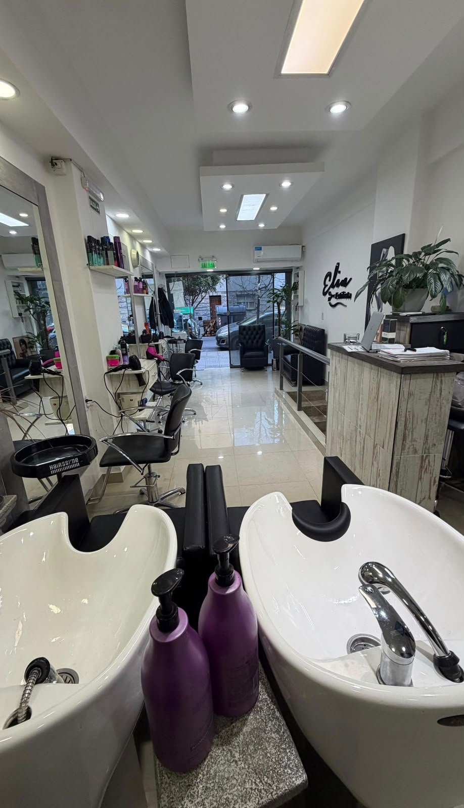 Interior de nuestra peluquería 3